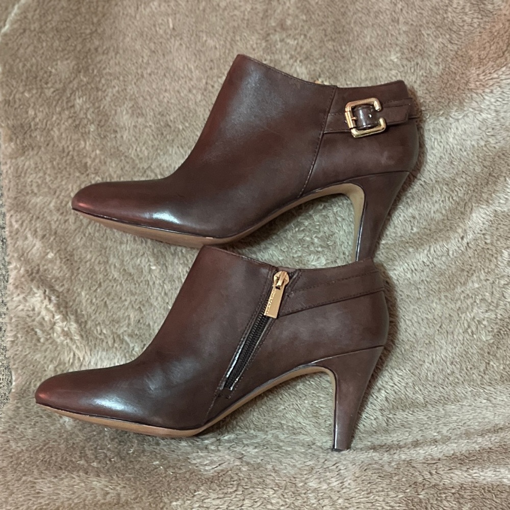 Vince Camuto Val bootie